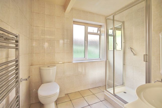 5, Garrick Park, London photo 4