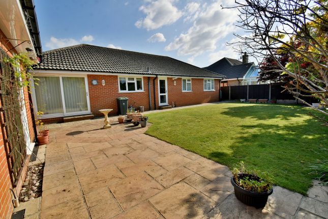 10, Arnold Close, Ferndown photo 2