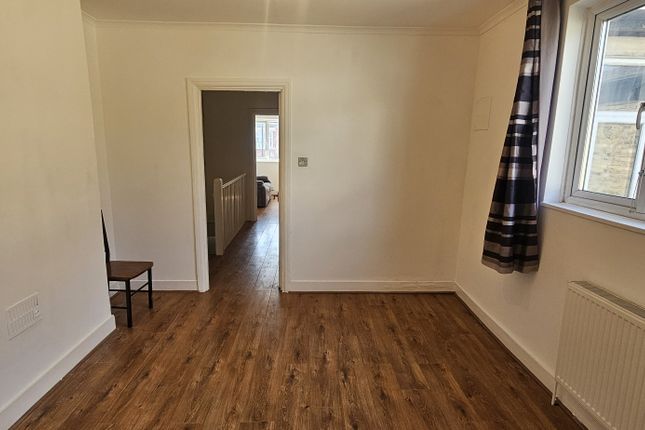 27 Ripley Road,, Canning Town, Canning Town photo 5