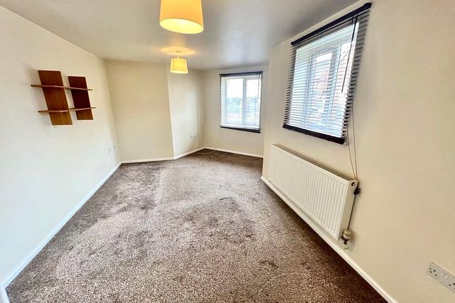 3, Potters Brook, Tipton photo 3