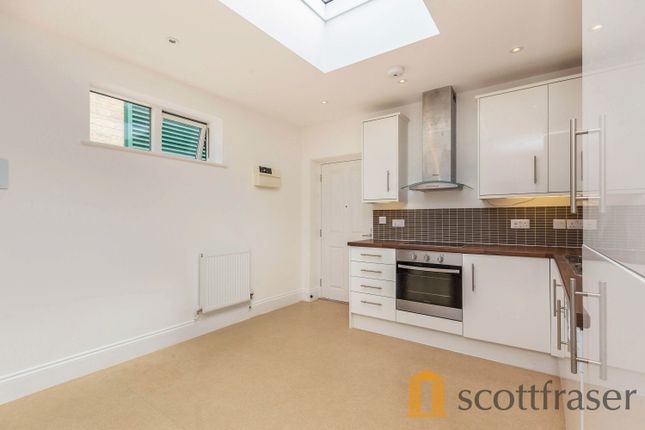 Flat 10, 1, Butlers Drive, Butlers Drive photo 2