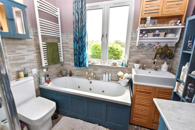 27, Fore Street, Camborne photo 4