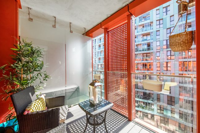 Flat for sale in Distel Apartments, 19 Telegraph Avenue
