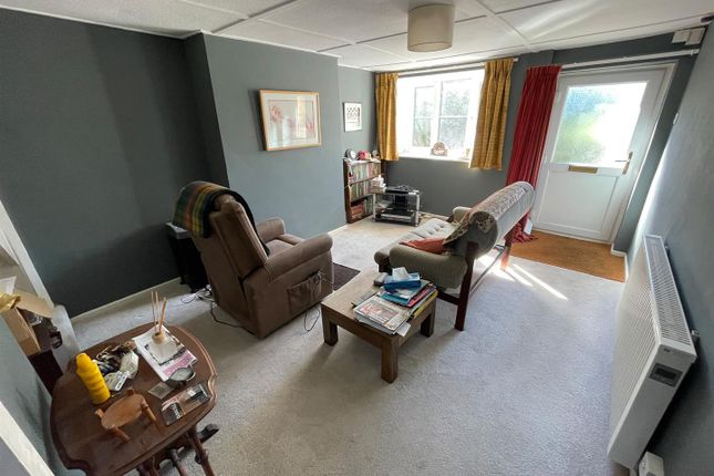11, Beadon Lane, Merriott photo 2