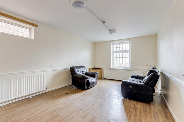 9 Blenheim Avenue, Nottingham photo 3