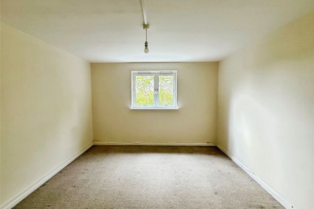 Flat 5, 33, Dwyer Road, Reading photo 4