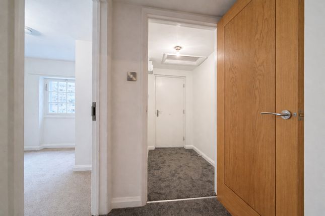 Flat 0, Bull Lane, High Wycombe photo 2