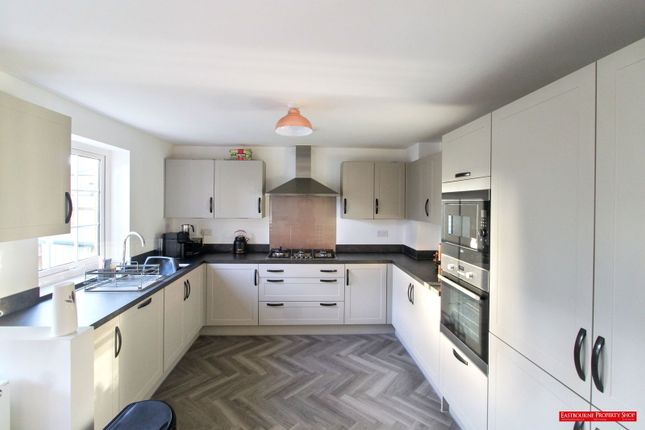 10, Atta Gardens, Pevensey photo 4
