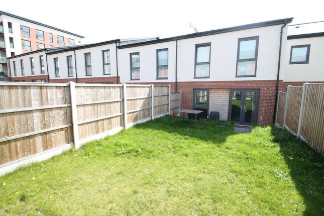 11, Madison Walk, Birmingham photo 4