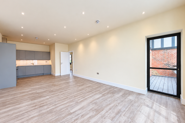 2-4, Carlyle Road, Ealing photo 5