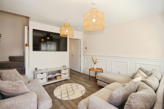 17, Majestic Way, Leamington Spa photo 2