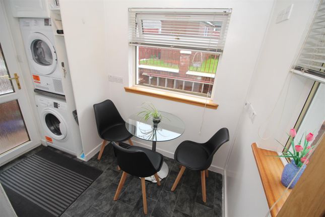 19, Fergus Road, Greenock photo 4