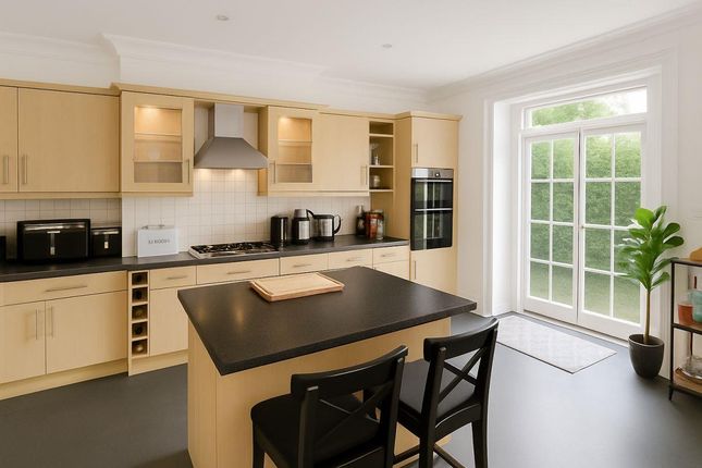 2 HolmHurst St Mary, The Ridge, St. Leonards-On-Sea photo 2