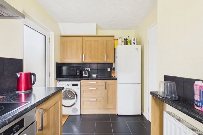 17, Scotney Close, Worthing photo 3