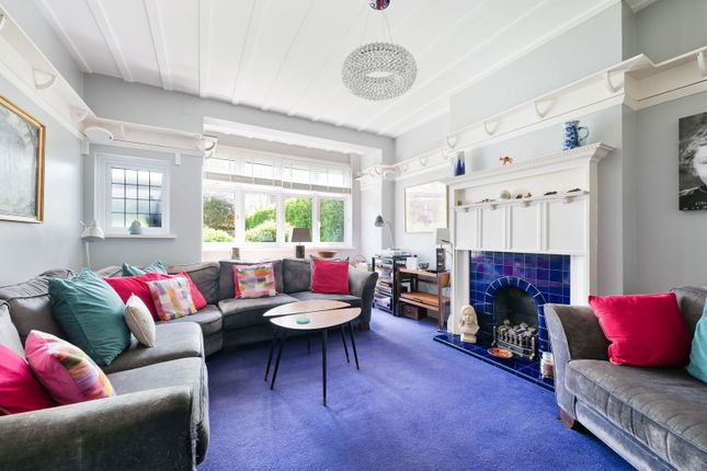27, Church Hill, Purley photo 2