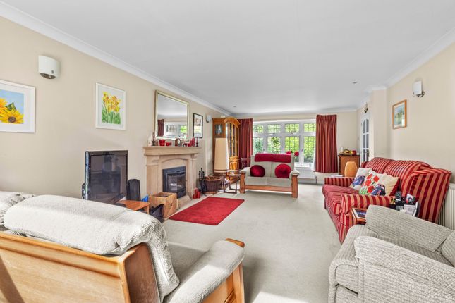 1 Yew Tree Close, Aylesbury photo 3