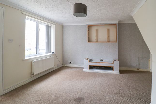 8 Punsfer Way, Tilney St. Lawrence, Norfolk photo 4