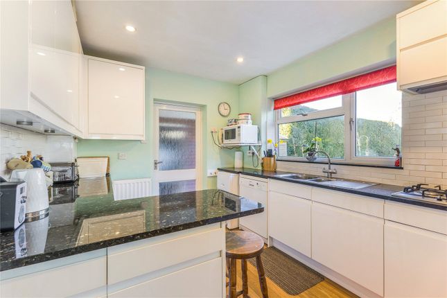 16, The Avenue, Bedfordshire photo 4