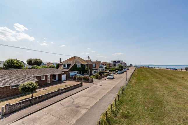 40, Marine Crescent, Whitstable photo 2