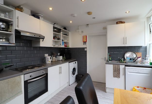 67, Langhorn Road, Southampton photo 3