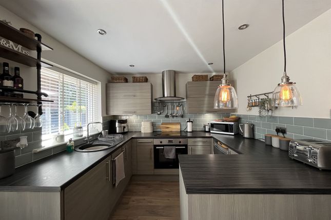 6, Carr Field, Bamber Bridge, Preston photo 4