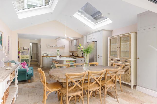 1, Franche Court Road, London photo 4