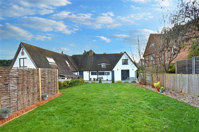 Thumbnail Detached house for sale in Manor Road, Didcot