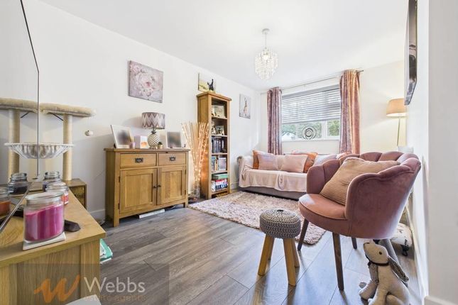 4a, Sunbeam Drive, Walsall photo 4