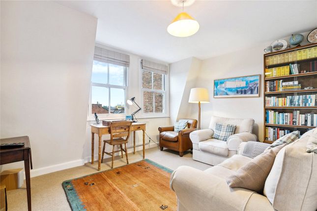 Flat for sale in Mitcham Road, London