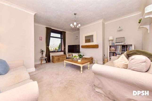 Woodbourne House, 7 Clarendon Terrace, Churwell, Leeds photo 5