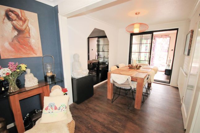 37, Manor Road, Toddington photo 4