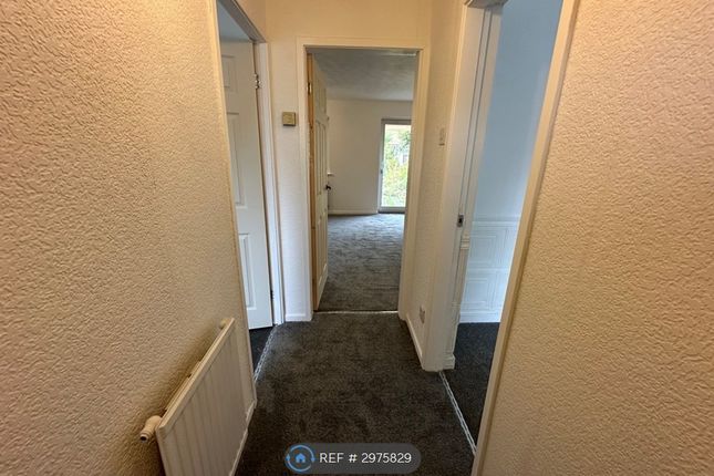 Wolfreton Crescent, Clifton Swinton, Manchester photo 3