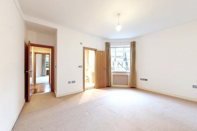 Flat to rent in Stockleigh Hall, Prince Albert Road, St John's Wood, London