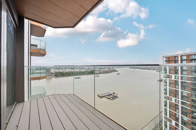 Hennessey Apartments, Woolwich Riverside photo 4