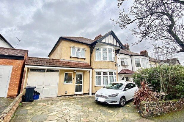 Thumbnail Property to rent in Colebrooke Drive, London