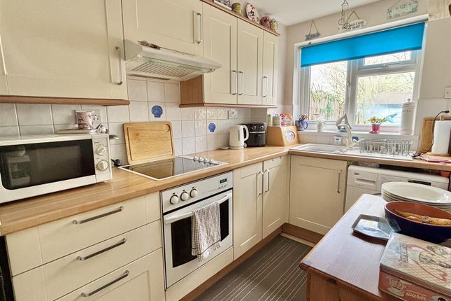 41, Southbrook Close, Poole photo 4