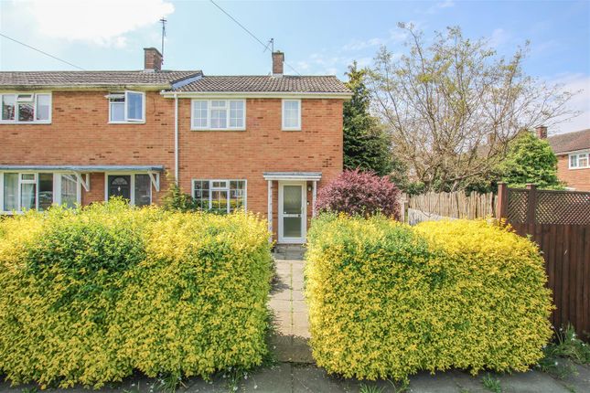 End terrace house for sale in Cotswold Gardens, Hutton, Brentwood