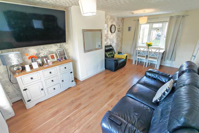 39, Sedbergh Road, Corby photo 3