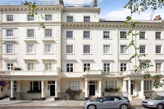 Flat 2, 13, Eccleston Square, London photo 4