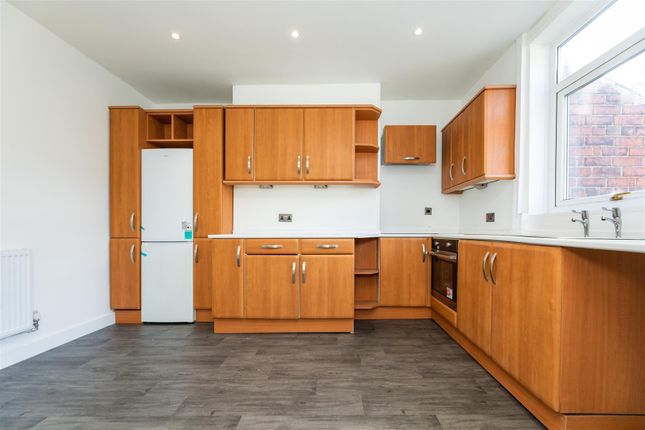 156, Wincobank Avenue, Sheffield photo 2