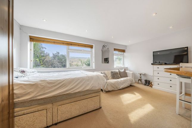 Flat for sale in Harvey Road, Guildford, Surrey