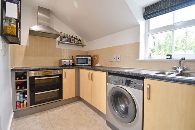 Flat to rent in Russell Road, Town Centre, Basingstoke