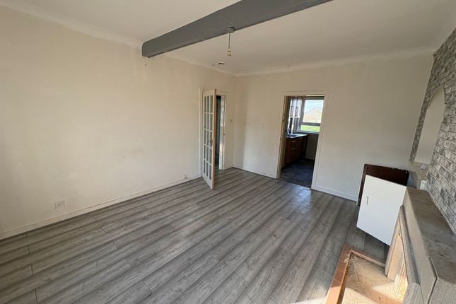 29, Witchknowe Road, Kilmarnock photo 3
