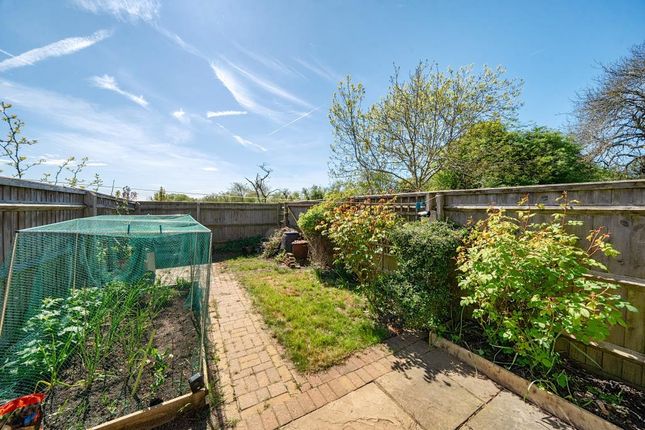 40A COPNERS DRIVE, Copners Drive, Holmer Green, High Wycombe photo 4