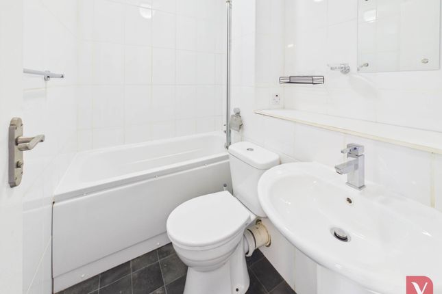 70, Gilderdale, Luton photo 4