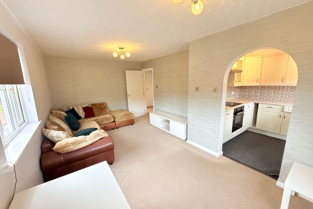 1-bed flat on Grenville View, Taunton, £895/mo