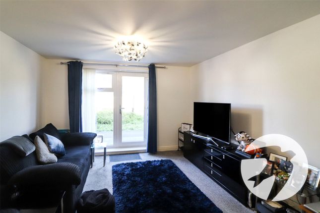 98, Tanners Close, Dartford photo 3