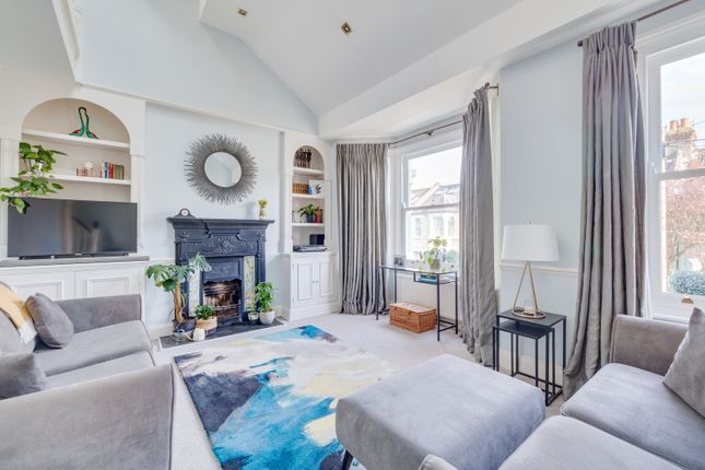 Flat for sale in Atalanta Street, Fulham
