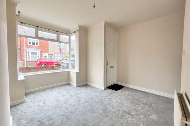 110, Cooper Road, Grimsby photo 4