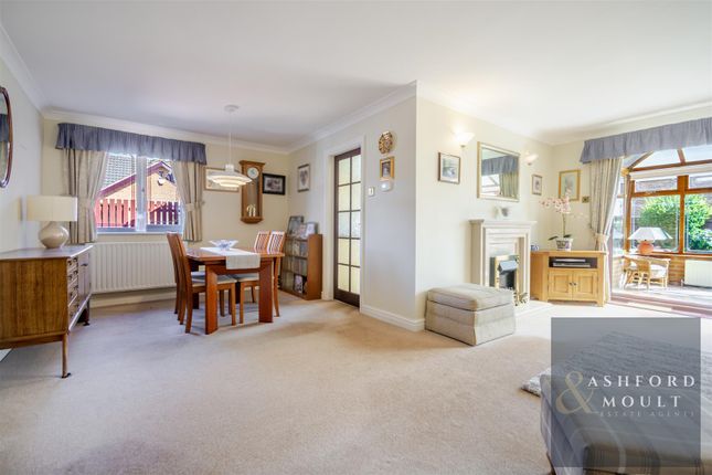 35, Long West Croft, Nottingham photo 3